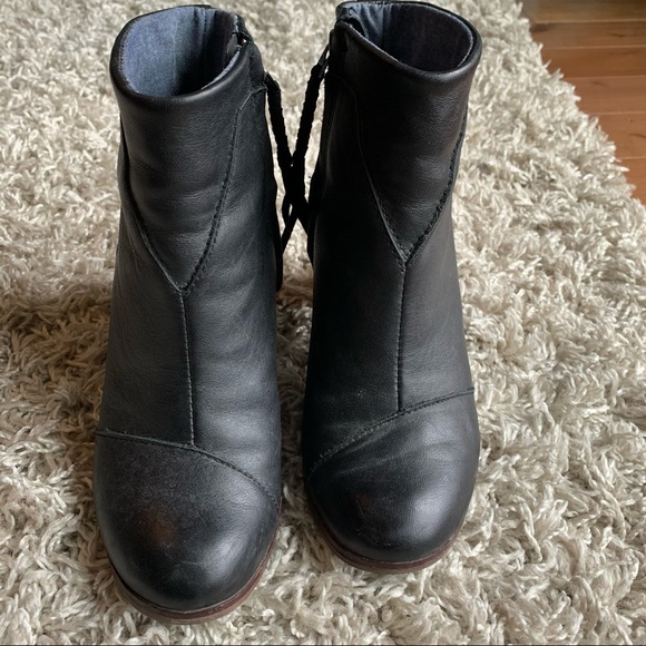 Toms Black Leather Lunata Boot - Picture 14 of 14